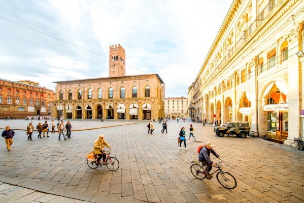 Maggiore square in Bologna city