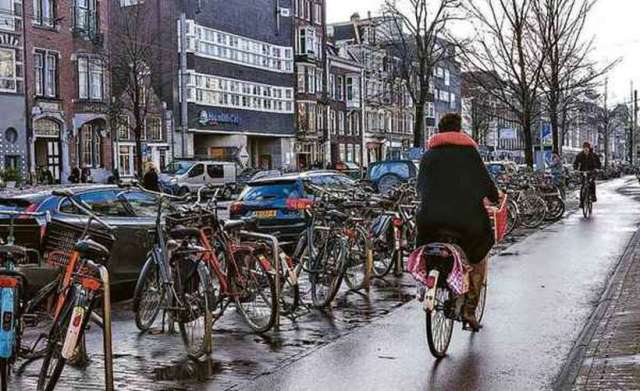 Amsterdã livre de carros