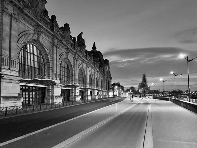 covid-19 cidades vazias_Erieta Attali